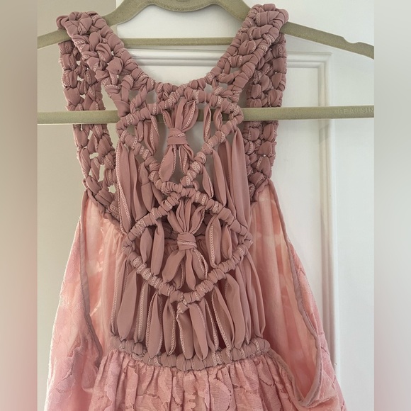 Pink Lace Ryu Dress Size Medium - Picture 6 of 7